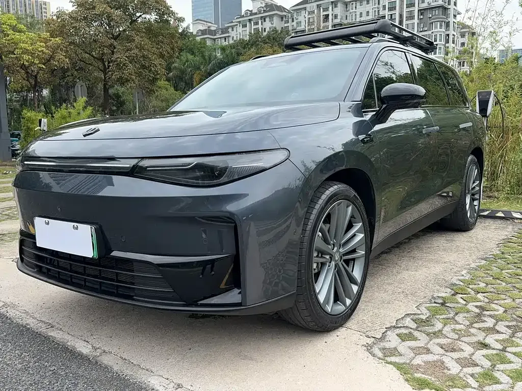 Leapmotor C16