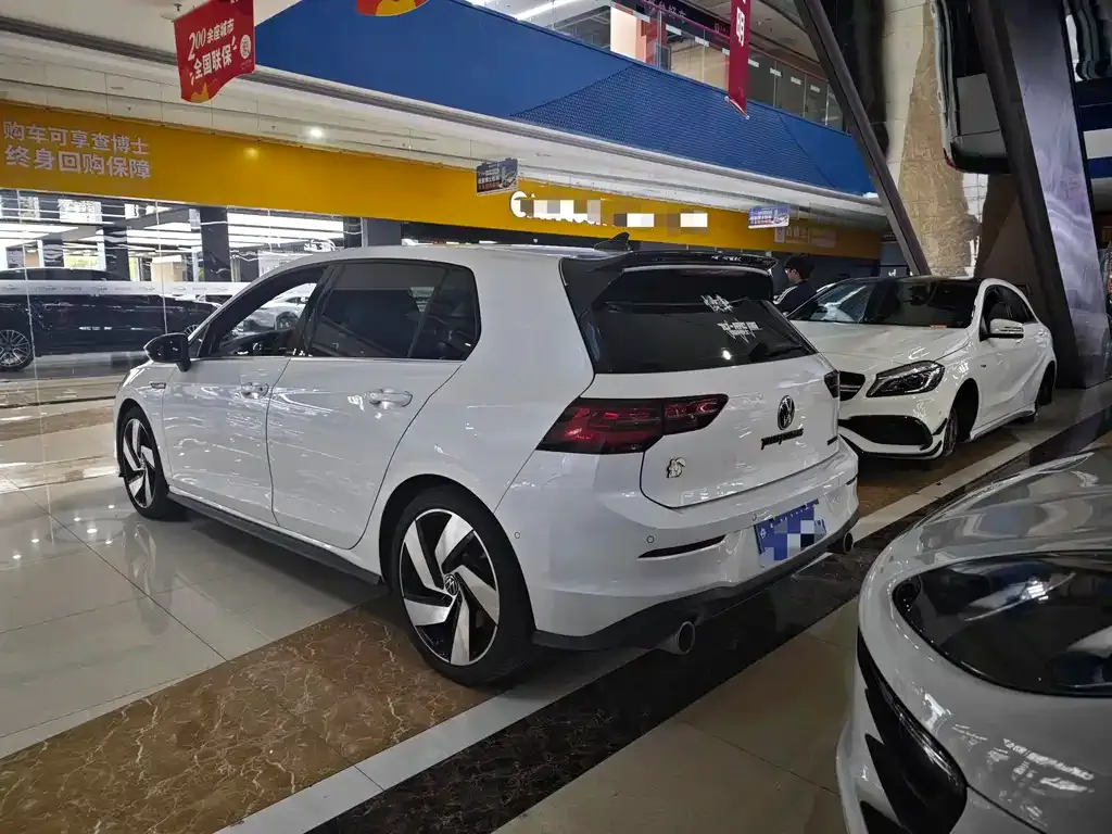 Volkswagen Golf GTI 2023 из CN, фото 5