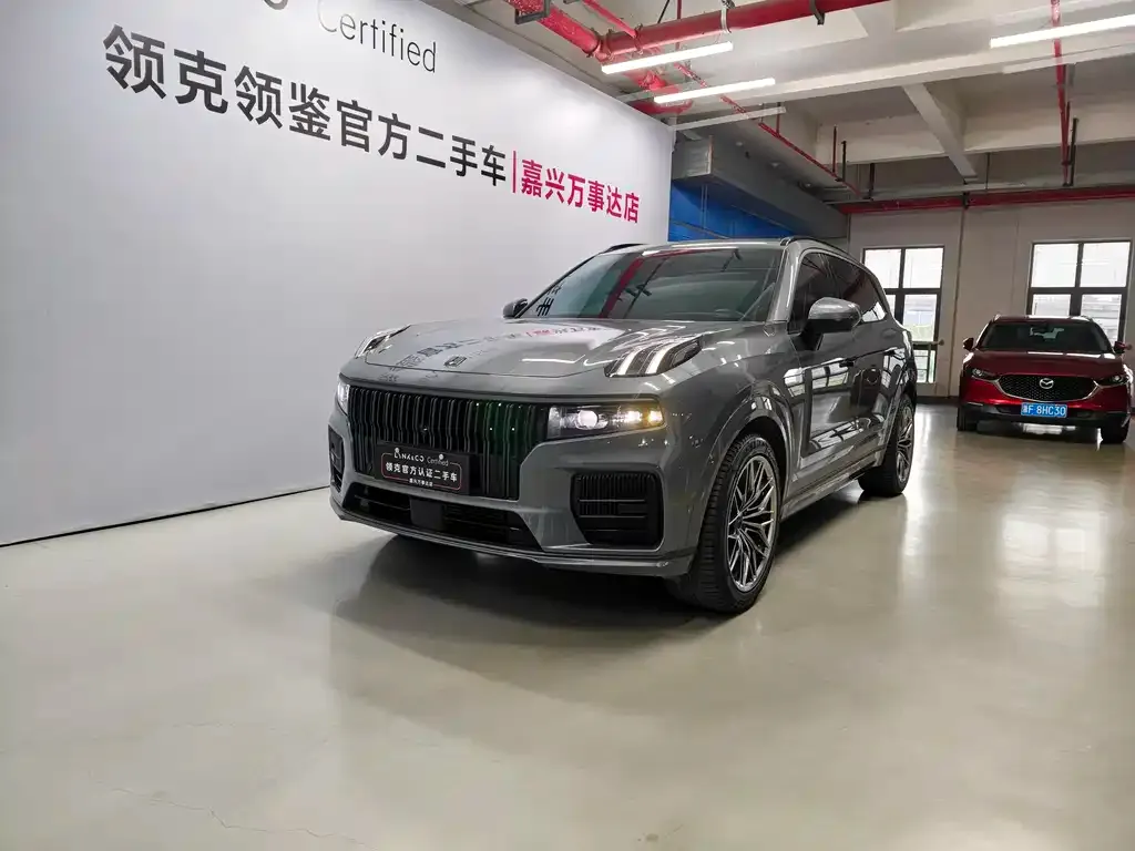Lynk & Co 09