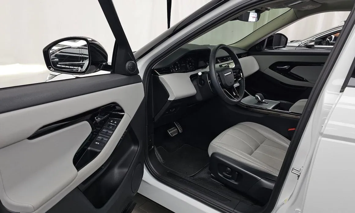 Land Rover Range Rover Evoque 2024 из KR, фото 4