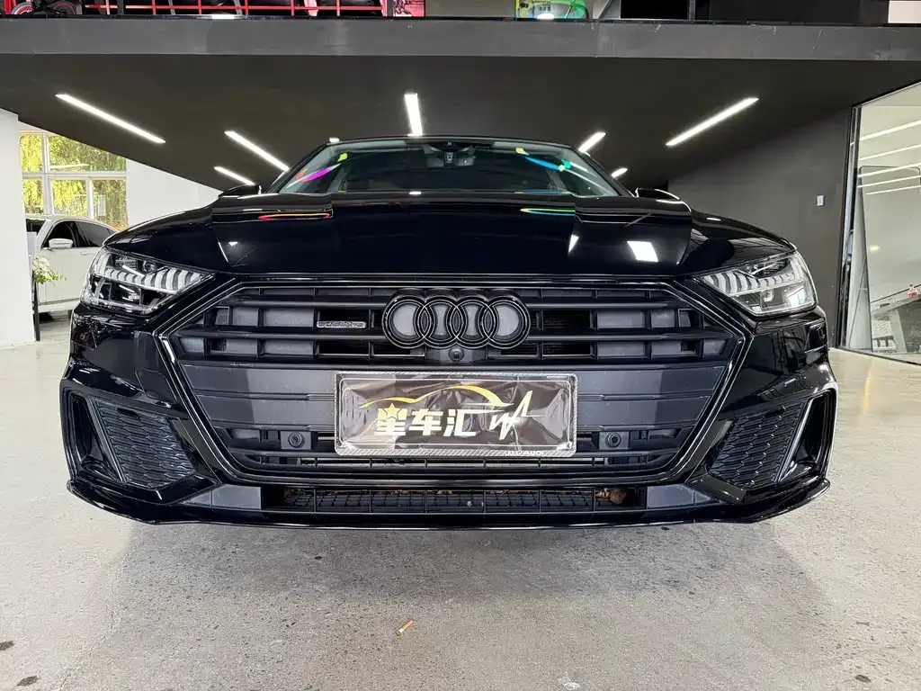 Audi A7L 2023 из CN, фото 10