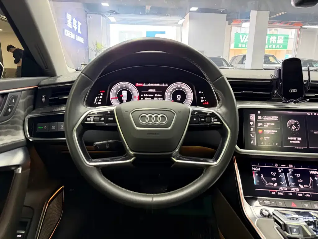 Audi A7L 2023 из CN, фото 8