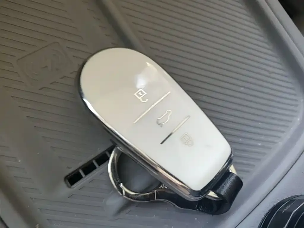 Nissan N7 2025 из CN, фото 4