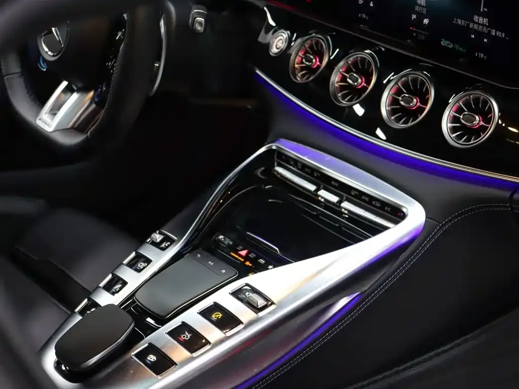 Mercedes-Benz AMG GT — фото 8