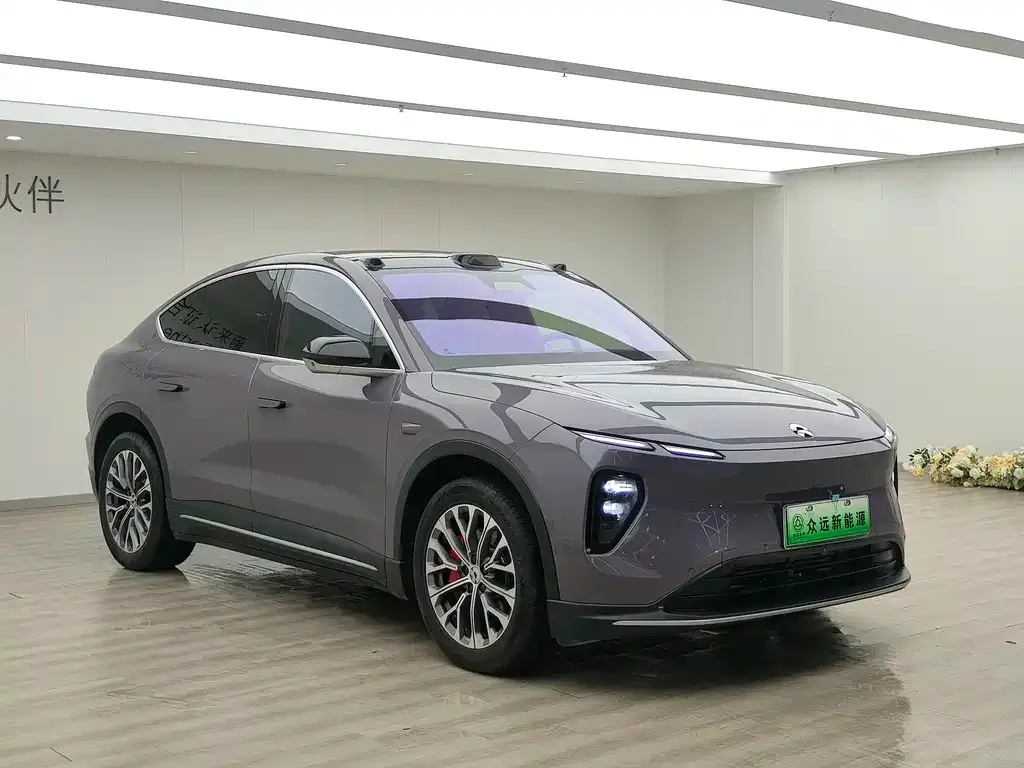 NIO EC6 — фото 10