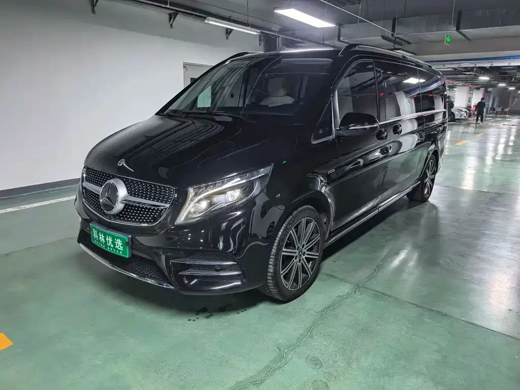 Mercedes-Benz V-Class 2023 из CN, фото 1