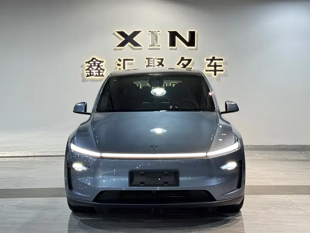 Tesla Model Y L — фото 2