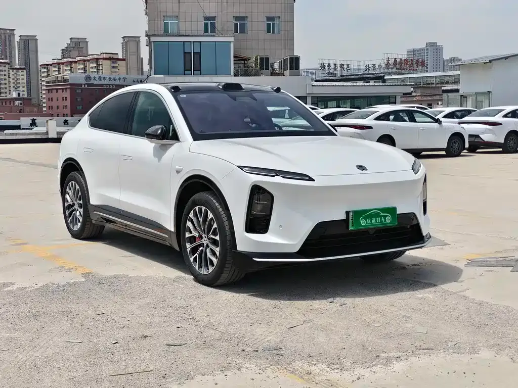 NIO EC6 — фото 10