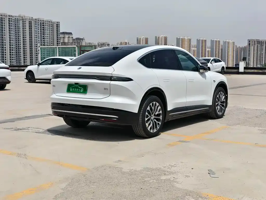NIO EC6 — фото 7