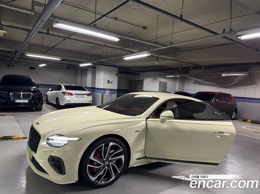 Bentley Continental 2025 из KR, фото 8