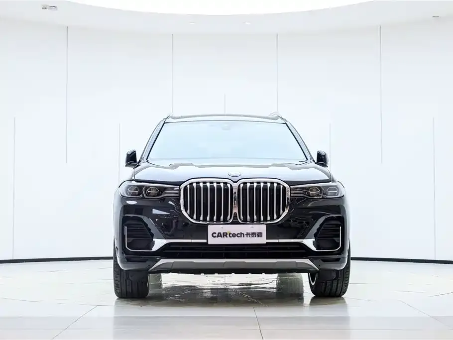BMW X7 — фото 4