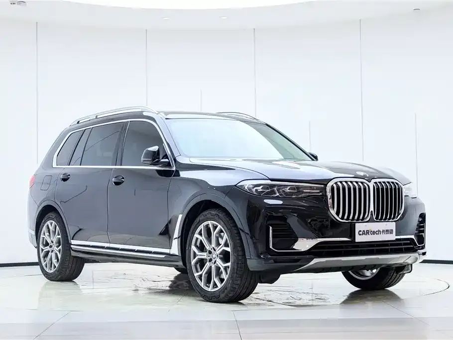 BMW X7 — фото 7
