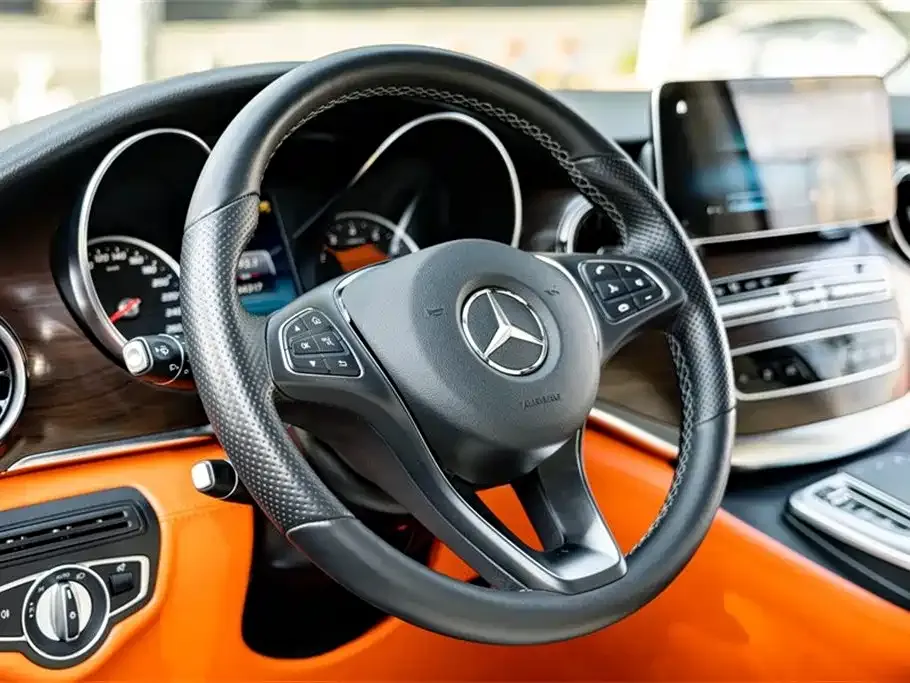 Mercedes-Benz V-Class 2022 из CN, фото 2