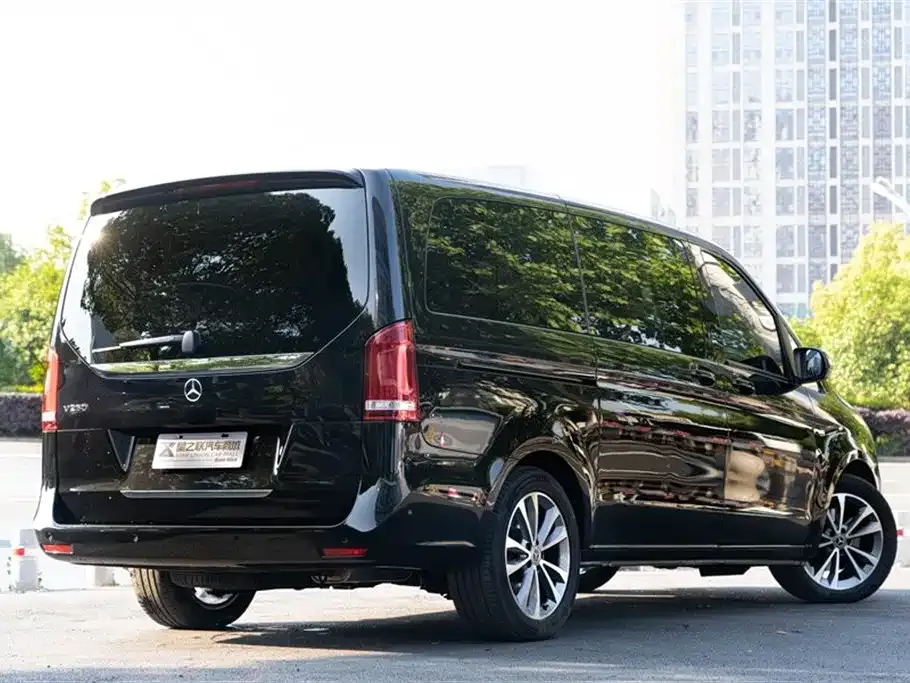Mercedes-Benz V-Class 2022 из CN, фото 7