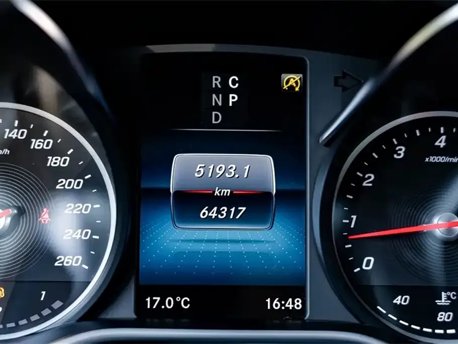 Mercedes-Benz V-Class 2022 из CN, фото 3