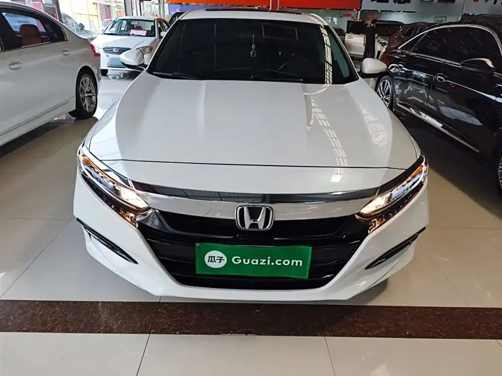 Honda Accord — фото 7