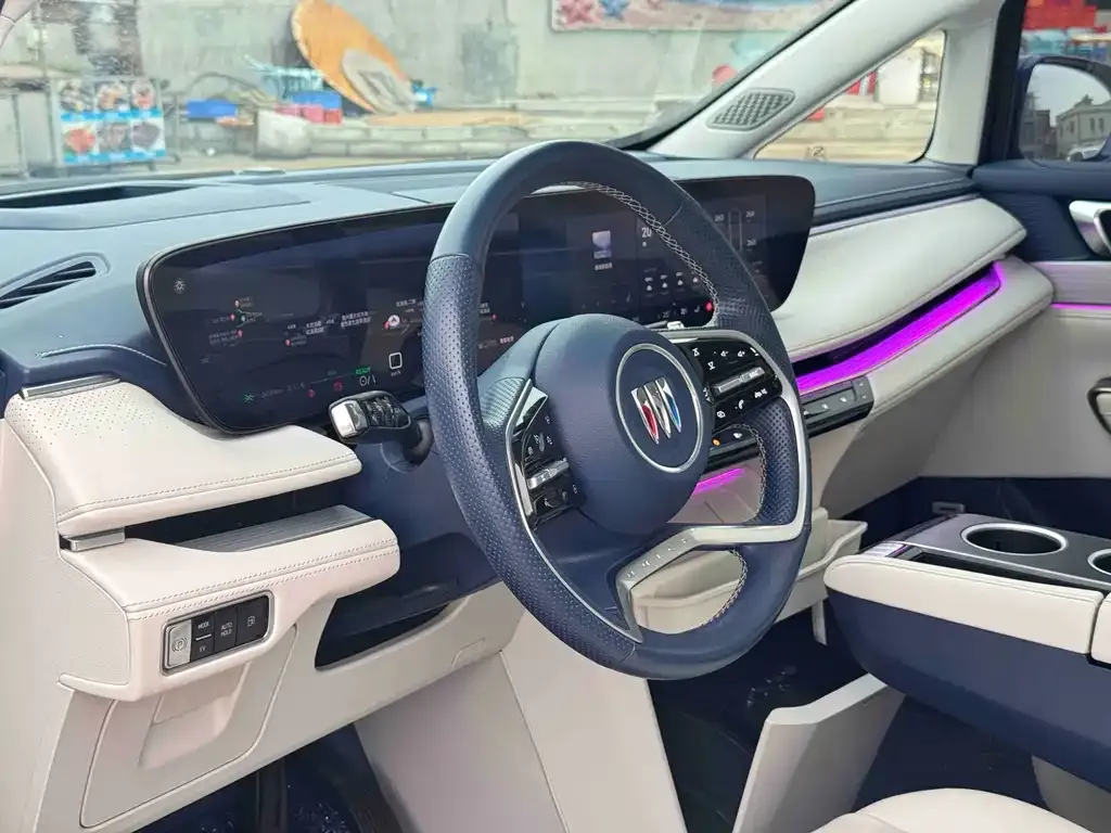 Buick GL8 Hybrid — фото 3