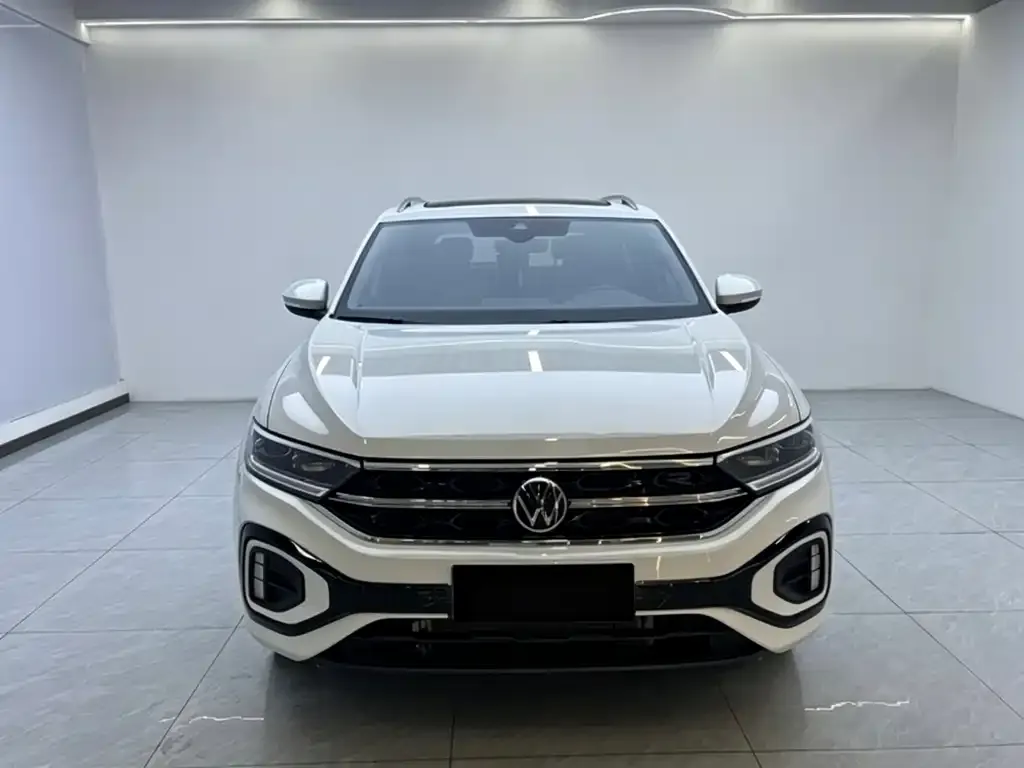 Volkswagen T-Roc — фото 7
