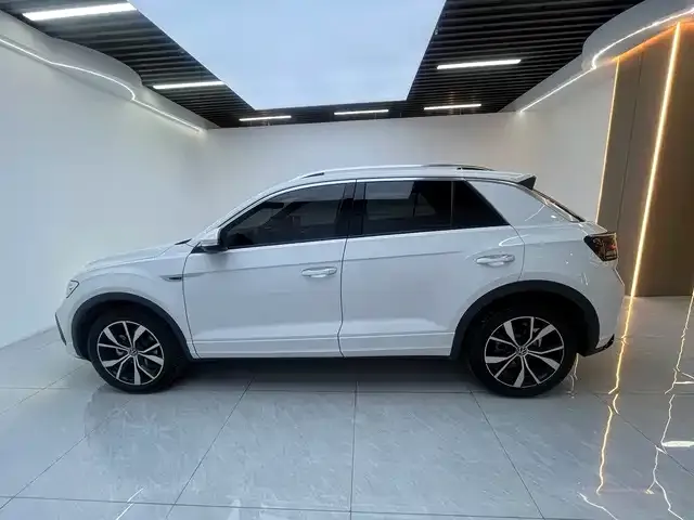 Volkswagen T-Roc — фото 3