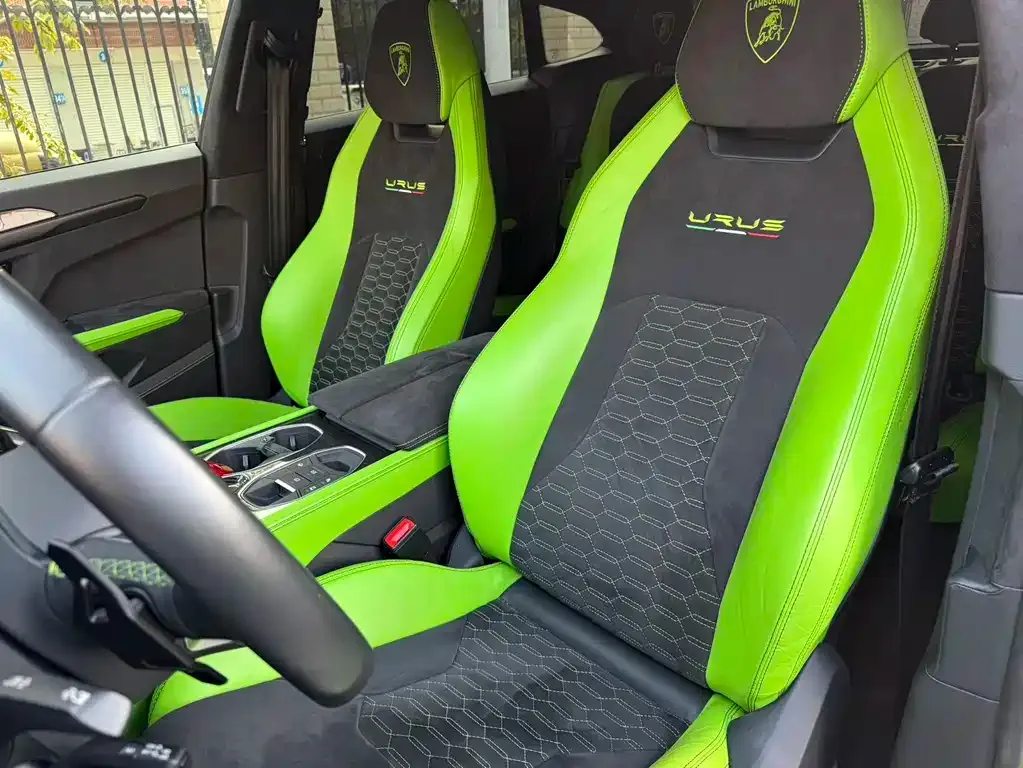 Lamborghini Urus — фото 3
