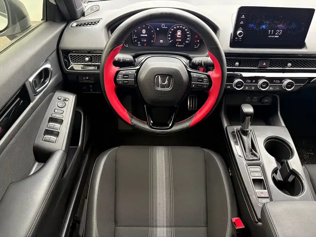 Honda Civic — фото 10
