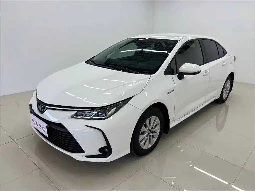 Toyota Corolla — фото 1