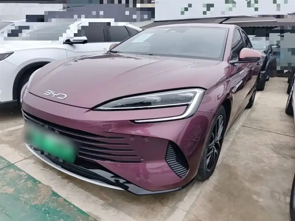 BYD Seal — фото 1