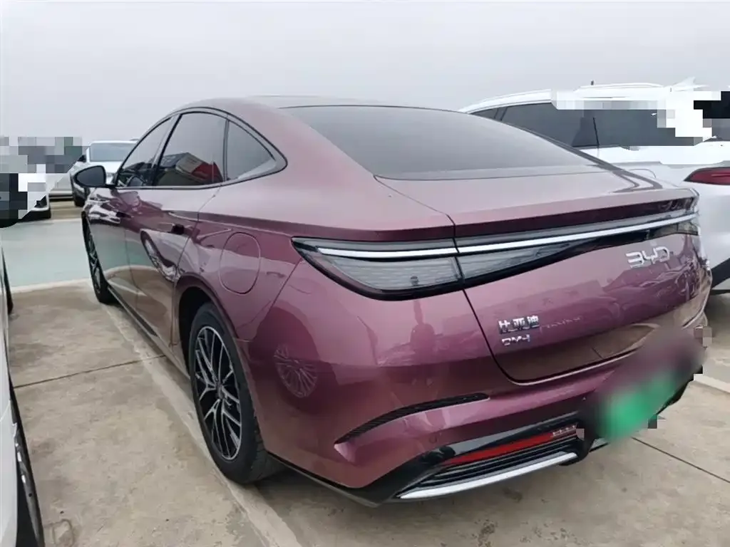 BYD Seal — фото 7