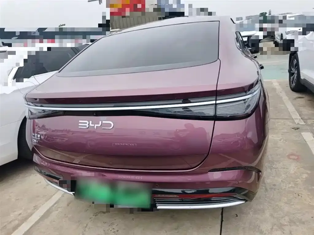 BYD Seal — фото 2