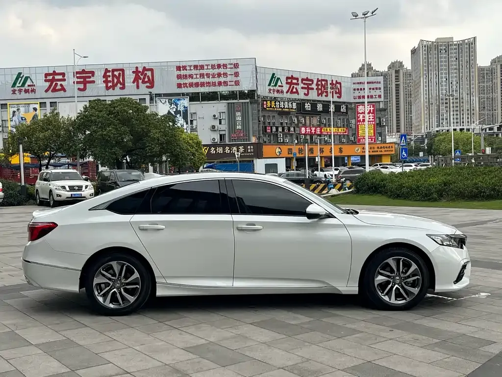 Honda Inspire — фото 4