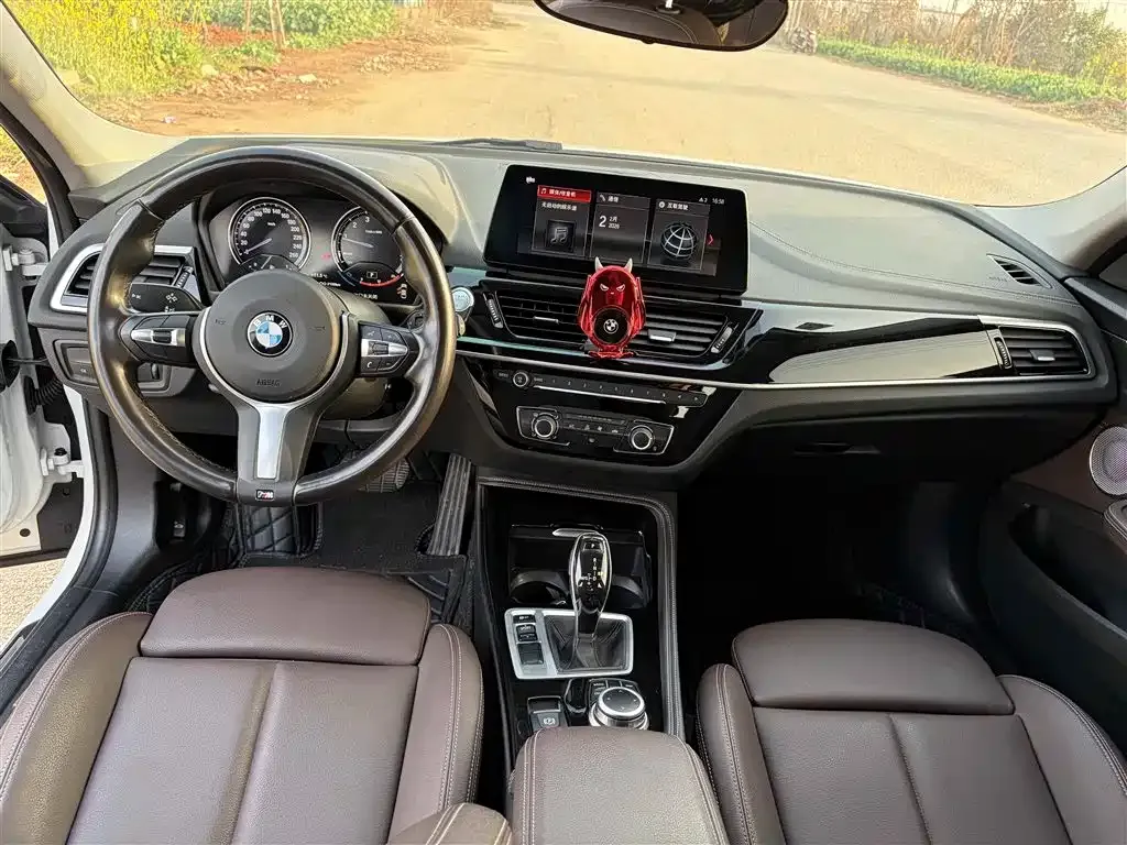 BMW 1 Series 2021 из CN, фото 5