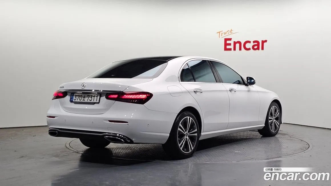 Mercedes-Benz E-Class 2021 из KR, фото 3