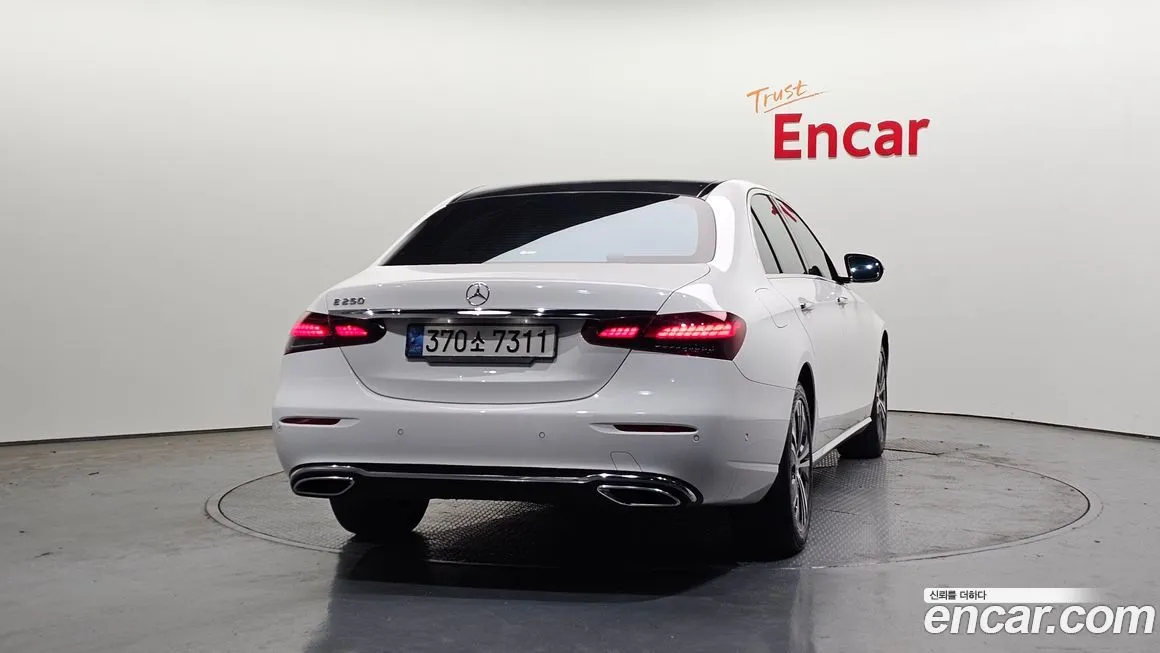 Mercedes-Benz E-Class 2021 из KR, фото 4