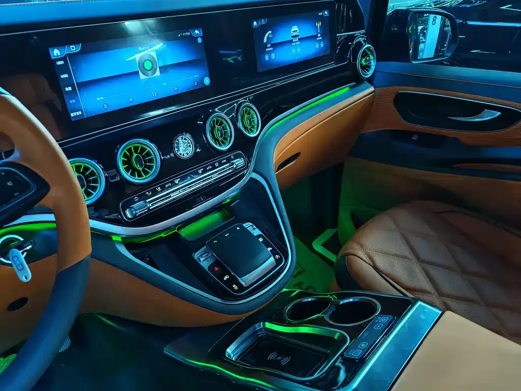 Mercedes-Benz Vito 2021 из CN, фото 6