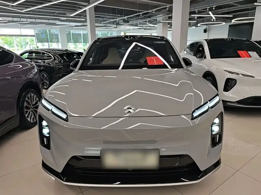 NIO EC6 — фото 9