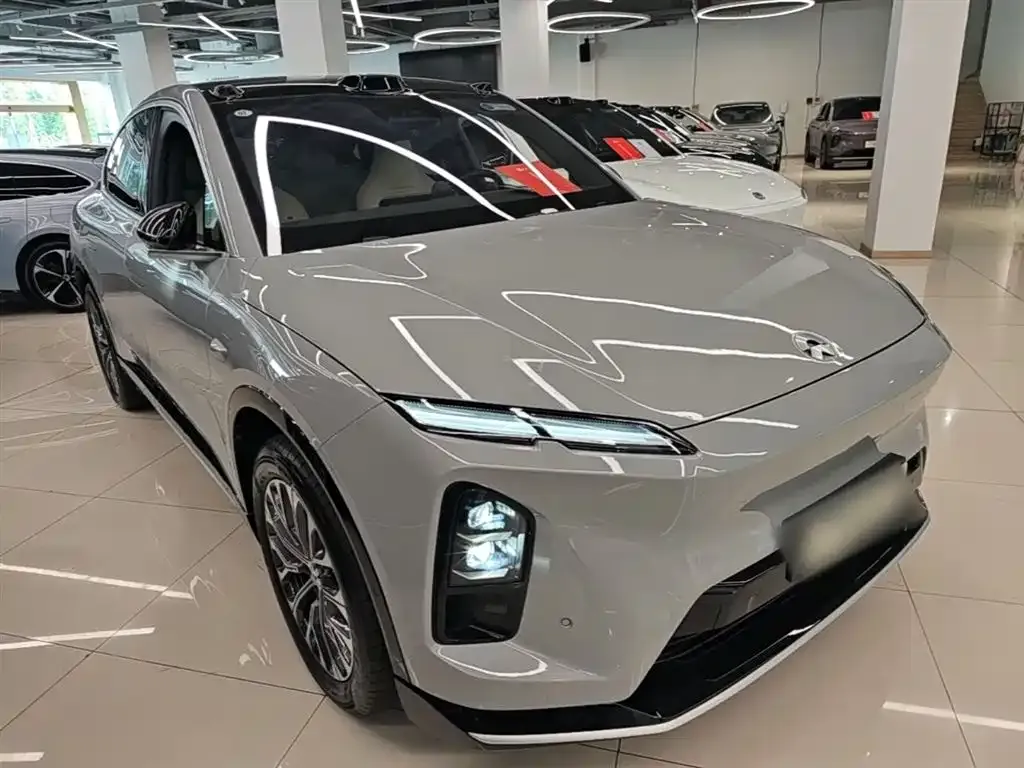 NIO EC6 — фото 10