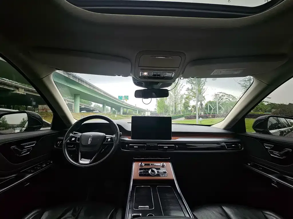 Lincoln Aviator 2021 из CN, фото 2