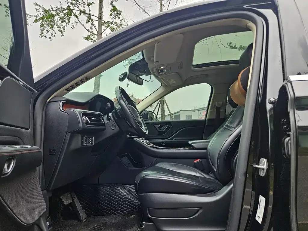 Lincoln Aviator 2021 из CN, фото 4