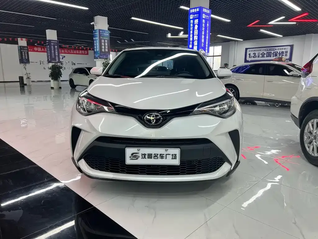 Toyota C-HR 2023 из CN, фото 9