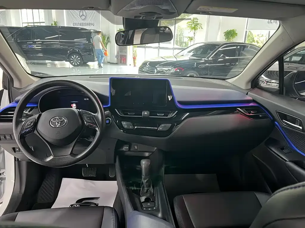 Toyota C-HR 2023 из CN, фото 7