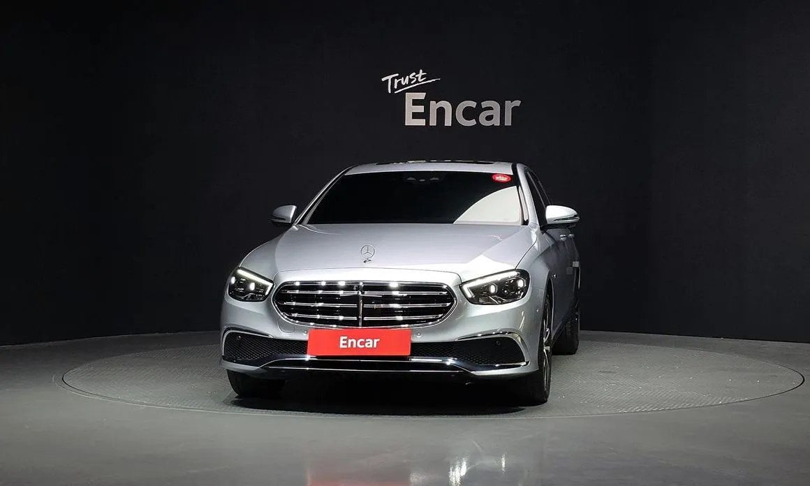Mercedes-Benz E-Class — фото 5