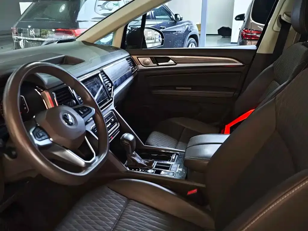 Volkswagen Viloran 2021 из CN, фото 7