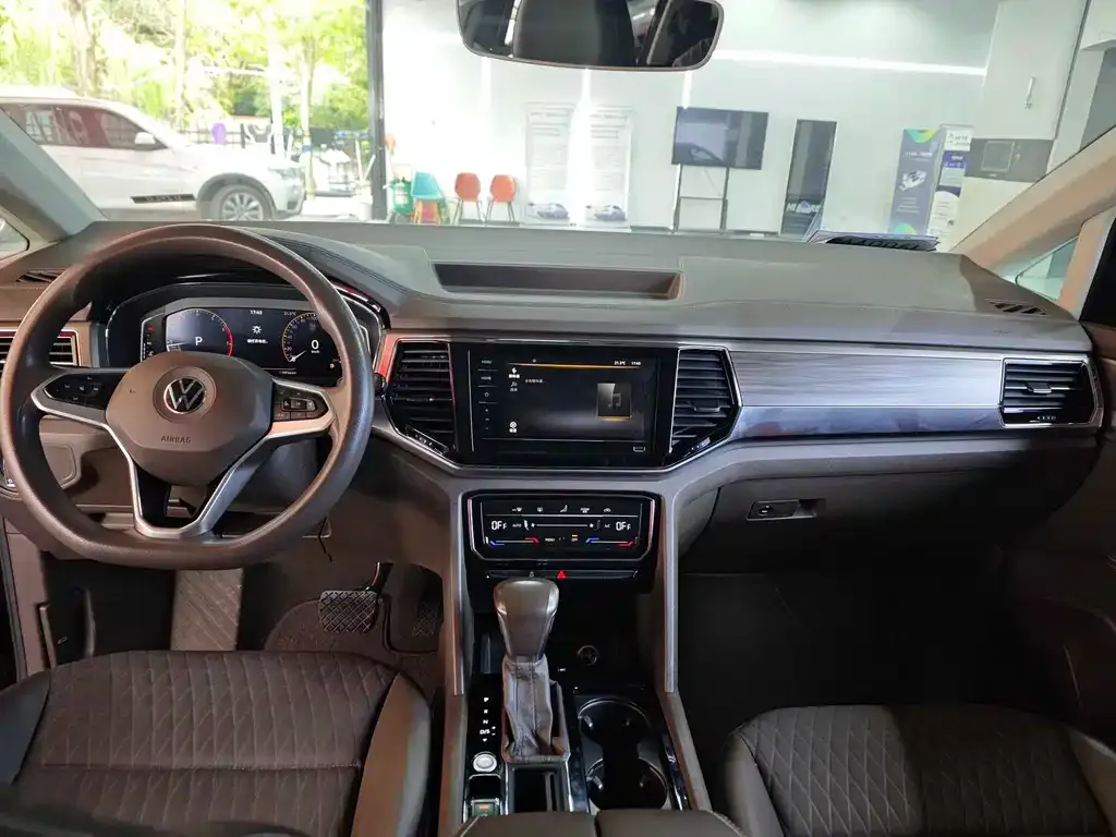 Volkswagen Viloran 2021 из CN, фото 9