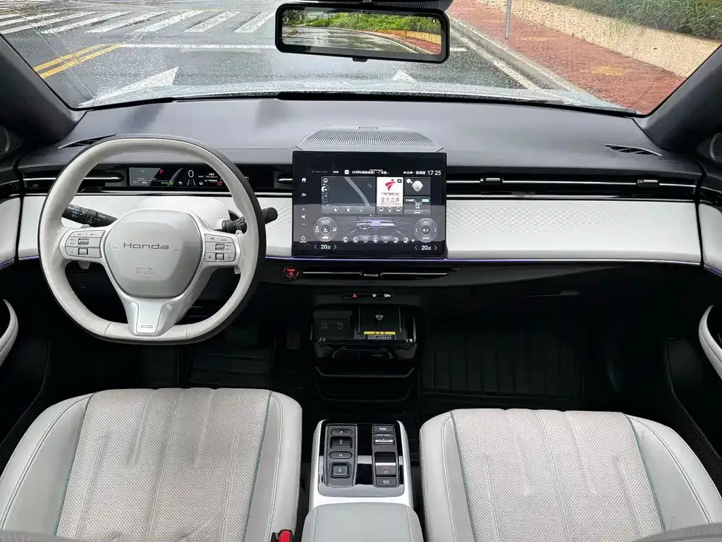Honda e:NP2 2025 из CN, фото 10