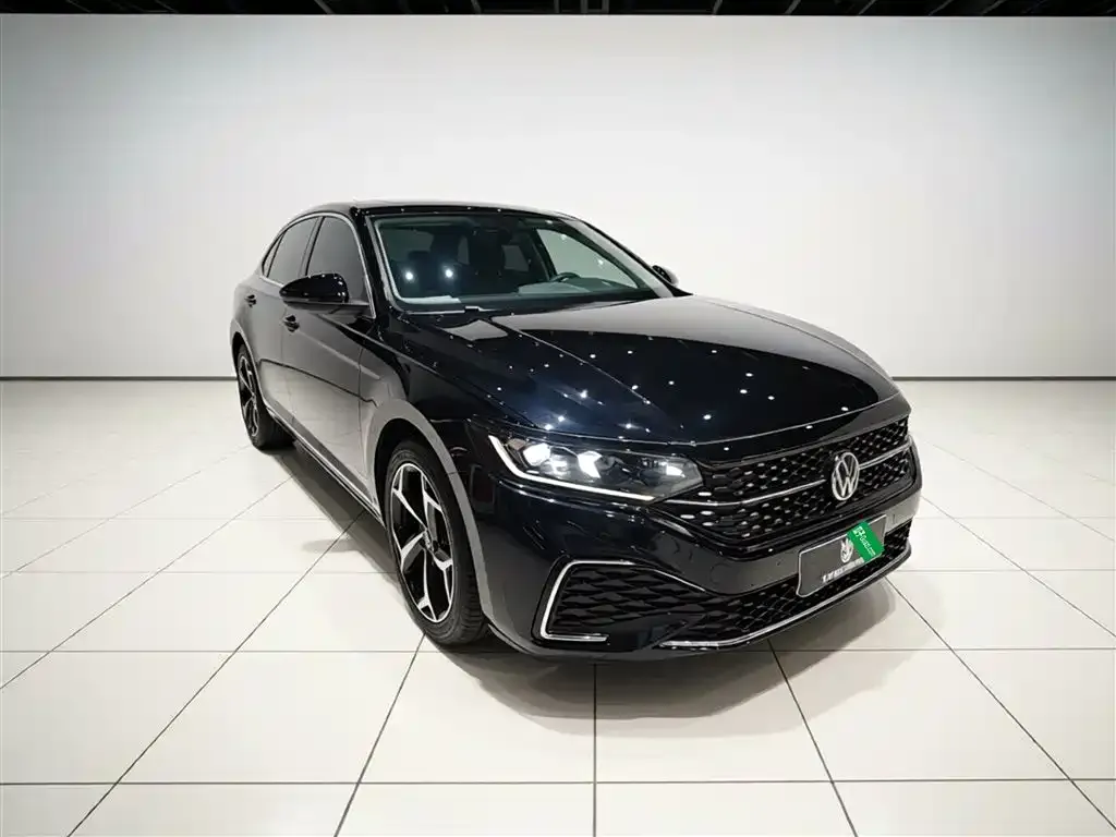 Volkswagen Passat — фото 2