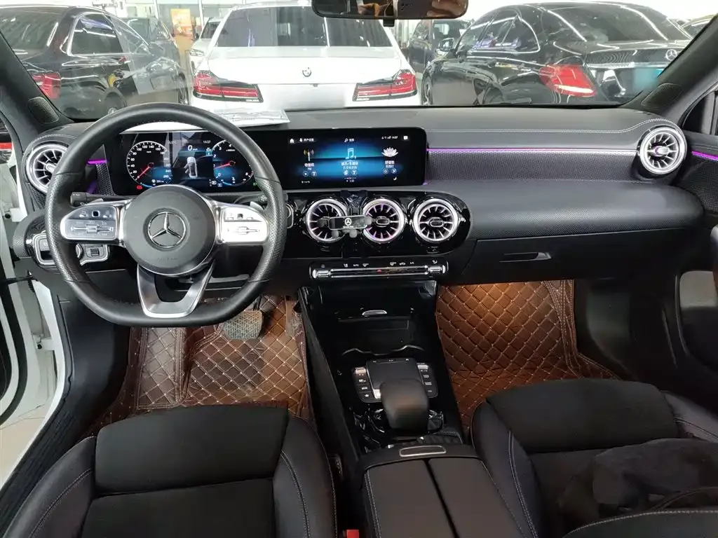 Mercedes-Benz A-Class 2023 из CN, фото 3