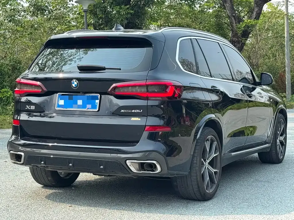 BMW X5 — фото 9