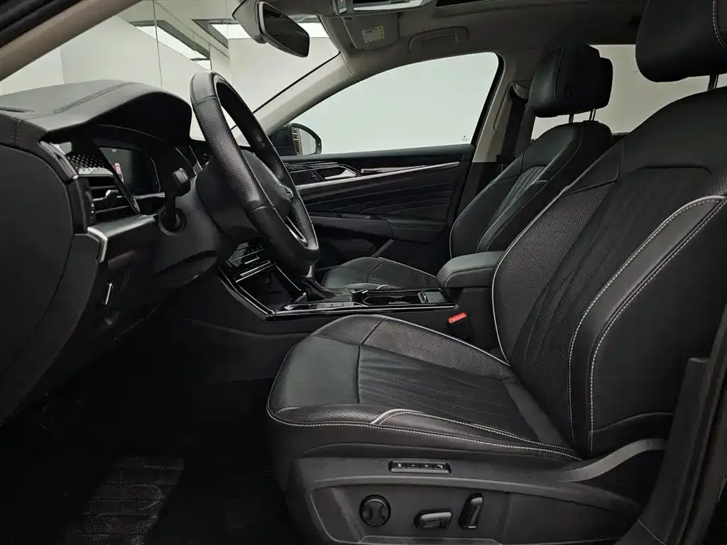 Volkswagen Passat — фото 5