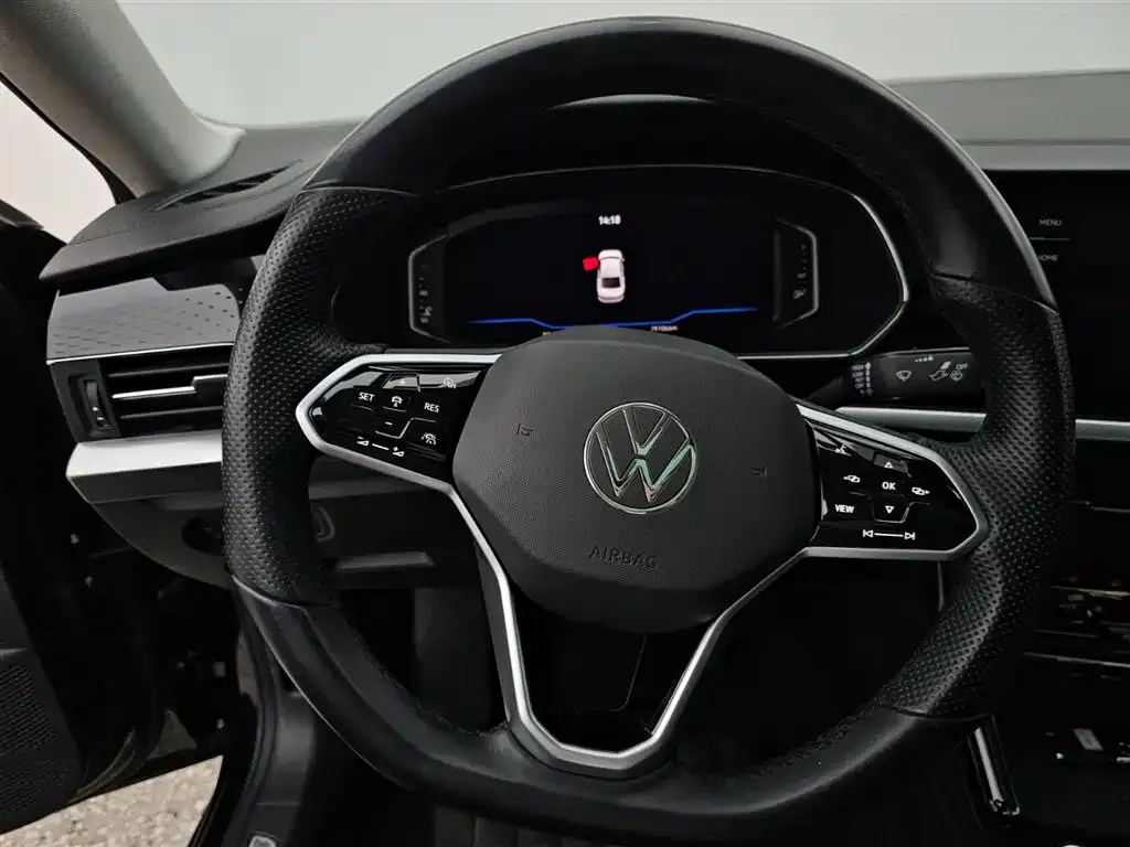 Volkswagen Passat — фото 7