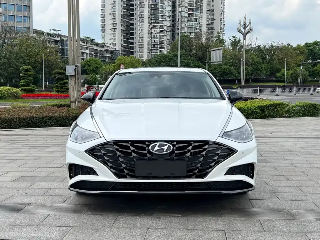 Hyundai Sonata — фото 5